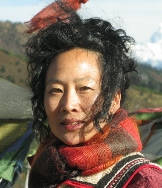 Julia-Kim-med-res551x640